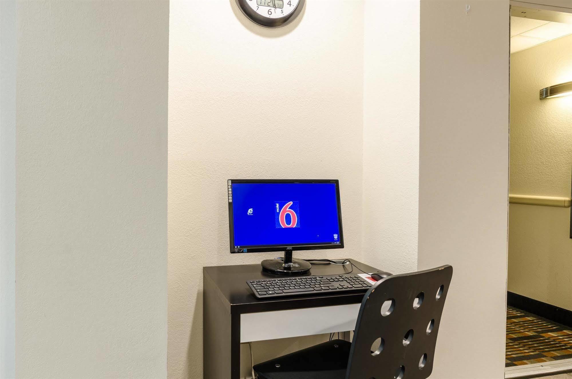 Motel 6-Bristol, Va エクステリア 写真